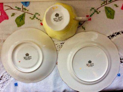 ROYAL ALBERT YELLOW POLKA TRIO.