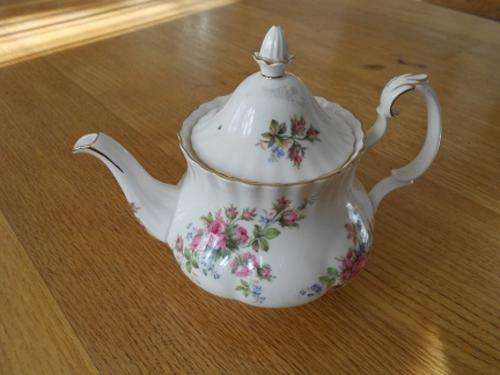Royal Albert Moss Rose Teapot