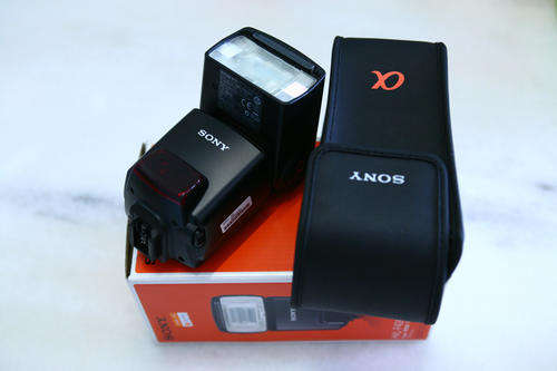 Sony HVL-F42AM High Power Digital Flash for Sony Alpha DSLR Cameras