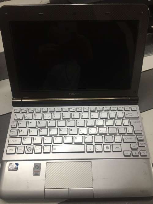 Toshiba NB200 Laptop