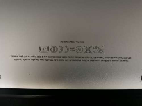 BARGAIN!!! Apple Macbook Pro with Apple Magic Mouse + Samsonite Bag