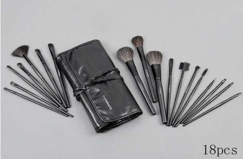MAC 18 MAKEUP BRUSHES, PAYPAL ONLY FREE POSTAGE!
