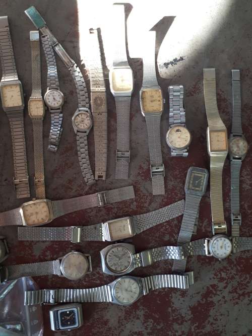 Hundreds of mechanical watches and spares