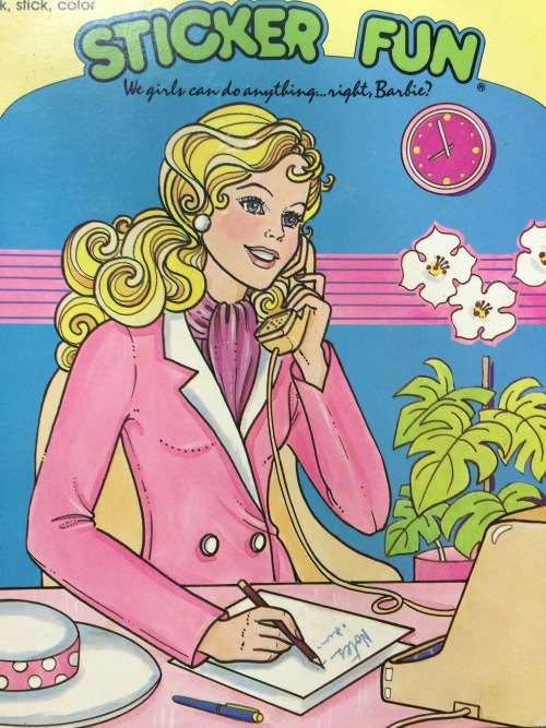 7 x Vintage Collectible Comic / Sticker Books - He Man / Thundercats / Looney Tunes / She-Ra