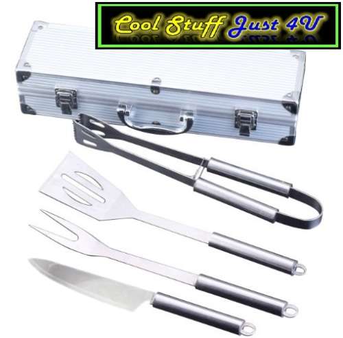 4 PIECES BRAAI SET IN A STAINLESS STEEL CASE *** AWESOME GIFT***