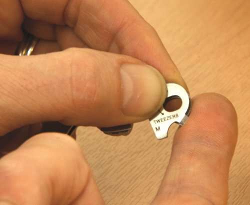 8 IN 1 MULTI TOOL THAT FITS ON A KEY RING - FROM TRUE UTILITY!!!