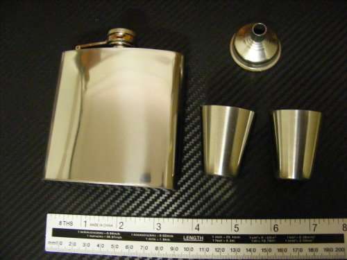 6oz HIP FLASK WITH 2 TOT GLASSES & FUNNEL - AWESOME GIFT SET!!!