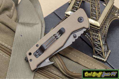 X23 FOLDING HUNTING KNIFE WITH GUT-HOOK - ONE AWESOME KNIFE!