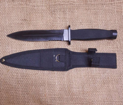 THE OXOMHUK 65X13 - SEARCH & RESCUE DAGGER WITH DOUBLE PORTION SERRATED BLADE!