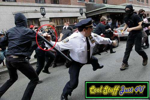 RUBBER SECURITY / POLICE BATON - FOR DEFENCE OR ATTACK!!!