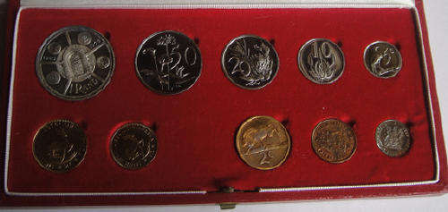 1974 Long Proof Set: Both GOLD R1 and GOLD R2 INCLUDED: R1 start