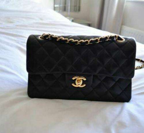 Large Lambskin Leather Handbag Excellent Condition!!!