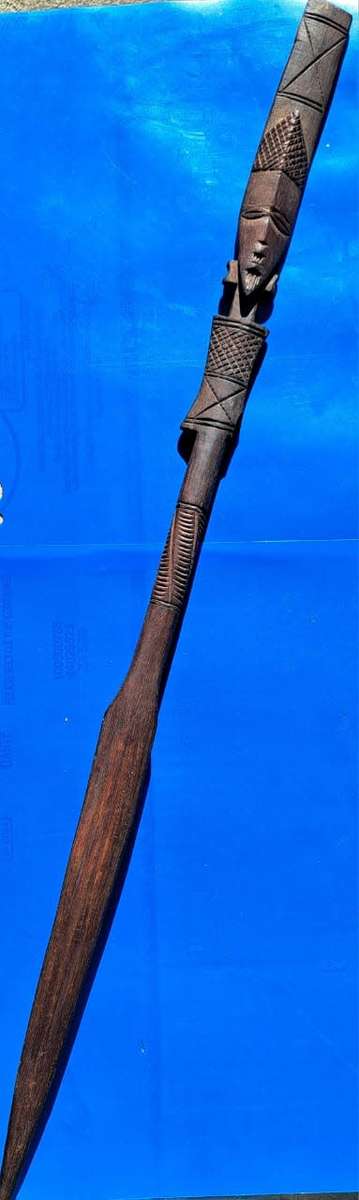 VINTAGE AFRICAN WOODEN CEREMONIAL DECORATIVE SPEAR TRIBAL COSTUME  60CM ???