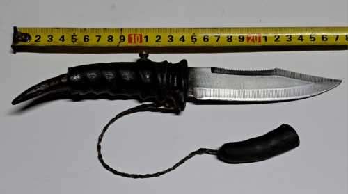 ANTIQUE VINTAGE HAND MADE KNIFE WITH LEATHER HOLDER, THE ONLY ONE????