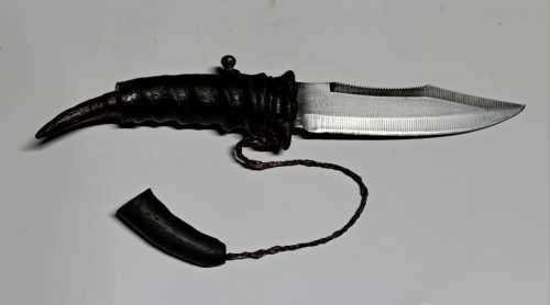 ANTIQUE VINTAGE HAND MADE KNIFE WITH LEATHER HOLDER, THE ONLY ONE????