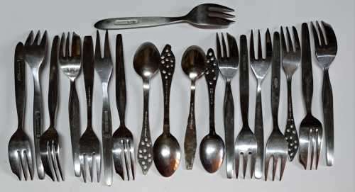 SMALL  NOVALUX. HOLLAND FORKS & TEA-SPOON COMBO  12CM  ×19 IETEMS