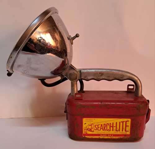VINTAGE ANTIQUE SEARCH -LITE  FROM THE 1950s  (VERY - SCARCE )  ** ANRESTORD**  ???