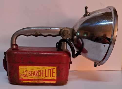 VINTAGE ANTIQUE SEARCH -LITE  FROM THE 1950s  (VERY - SCARCE )  ** ANRESTORD**  ???