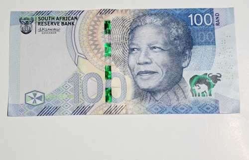 THE NEW R100 BANKNOTE SA RESERVE BANK ( SARB ) **SPELLING-ERROR -NOTE ** WITH BUFFALO HEAD.WATERMARK