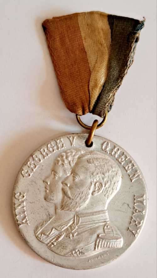 KING GEORGE V & QUEEN MARY THE CORONATION 1911 MEDAL.???