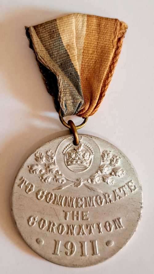 KING GEORGE V & QUEEN MARY THE CORONATION 1911 MEDAL.???