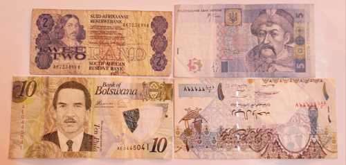 8 OLD BANK NOTES OF DEF COUNTRIES. ???