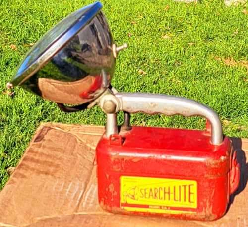 VINTAGE ANTIQUE SEARCH -LITE  FROM THE 1950s  (VERY - SCARCE )  ** ANRESTORD**  ???