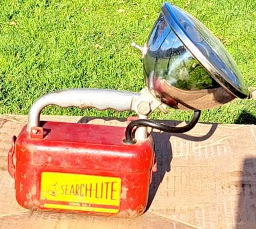VINTAGE ANTIQUE SEARCH -LITE  FROM THE 1950s  (VERY - SCARCE )  ** ANRESTORD**  ???