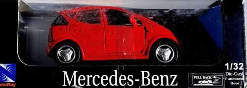 BOXED NEW RAY TOYS. DIE CAST 1997 MERCEDES BENZ A CLASS WITH PULL BACK ACTION SCALE 1:32  L. 10,5 CM
