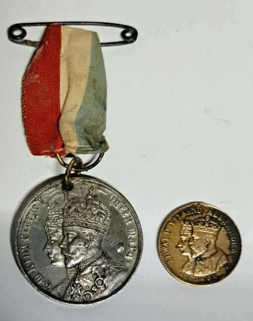 KING EDWARD VII COLLECTION OF 2 MEDALS?  *SCARES *??..