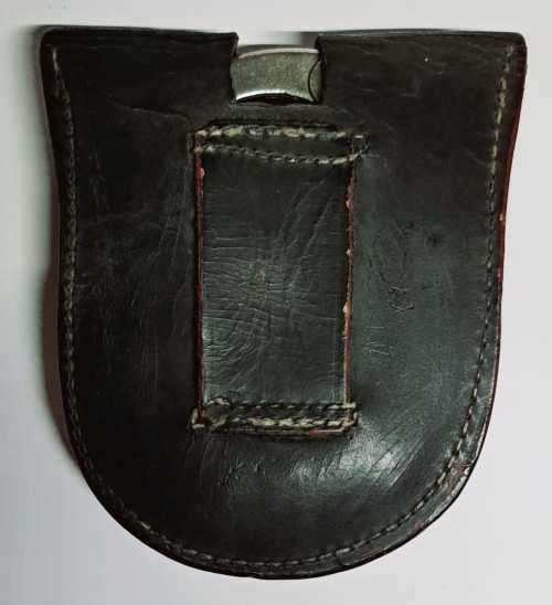 ANTIQUE VINTAGE HAND-CUFFS WITH THE KEY &LEATHER POUCH ?