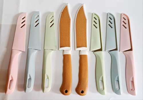 KITCHEN KNIFE  COMBO  8× KNIVES FOR ONE BID. ?.