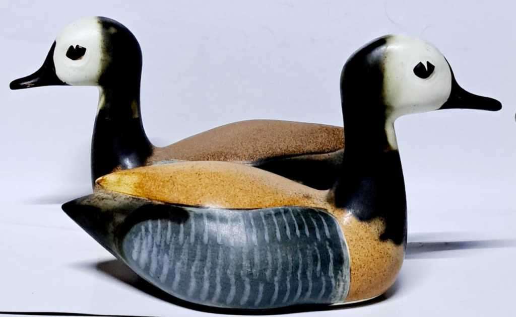 MAGNIFICENT CERAMIC DUCK`S ×2.  ( 26CM×15CM. )  ** STUNNING **