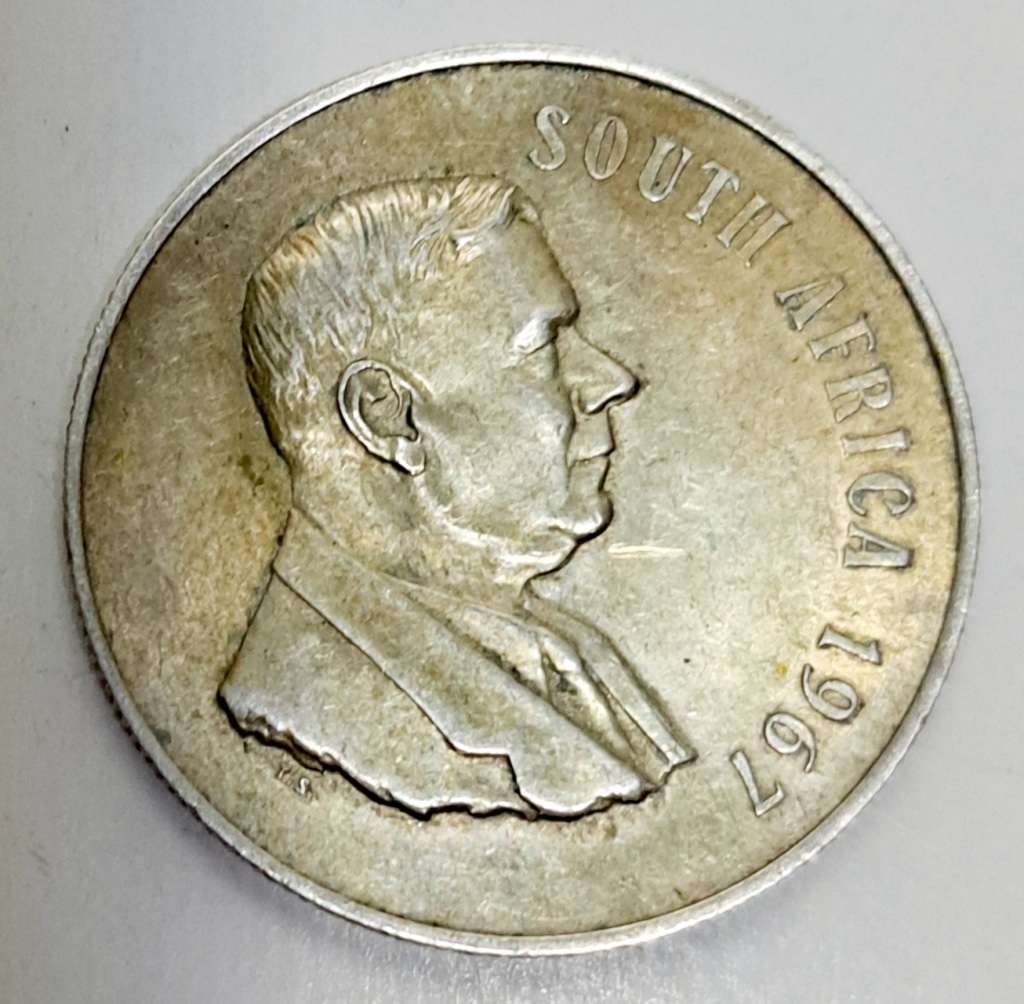 VINTAGE OLD SILVER 1RAND COIN 1967 SOUTH AFRICA **ENGLISH LEGENDS COIN** DR  *OLD SILVER* 15,4 GRAMS
