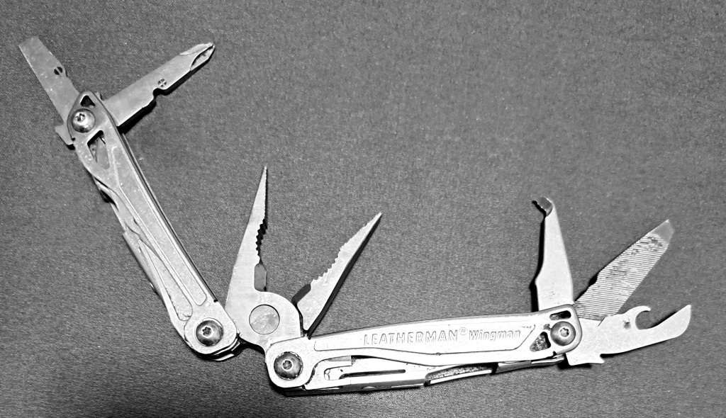 LEATHERMAN **WINGMAN** POCKET KNIFE ** MULTI TOOLS **