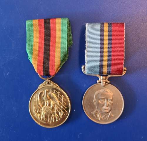 RHODESIA - GSM (NAMED) + INDEPENDENCE MEDAL (NUMBERED) - FULL SIZE