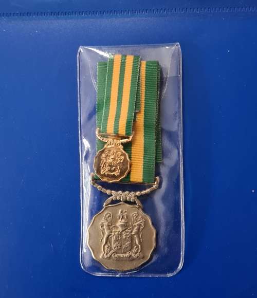 SADF - GOOG SERVICE MEDAL 30 YEAR - FULL SIZE + MINIATURE