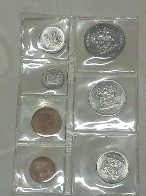Beautiful 1980 SA Uncirculated Mint Pack Set