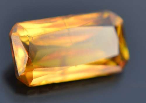 1.57ct Natural Sphene/Titanite Starting@ R1