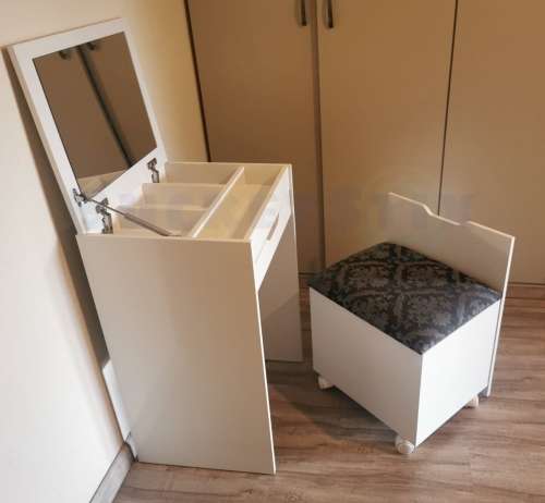 White Compact Dresser Table Chair