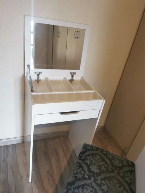 White Compact Dresser Table Chair