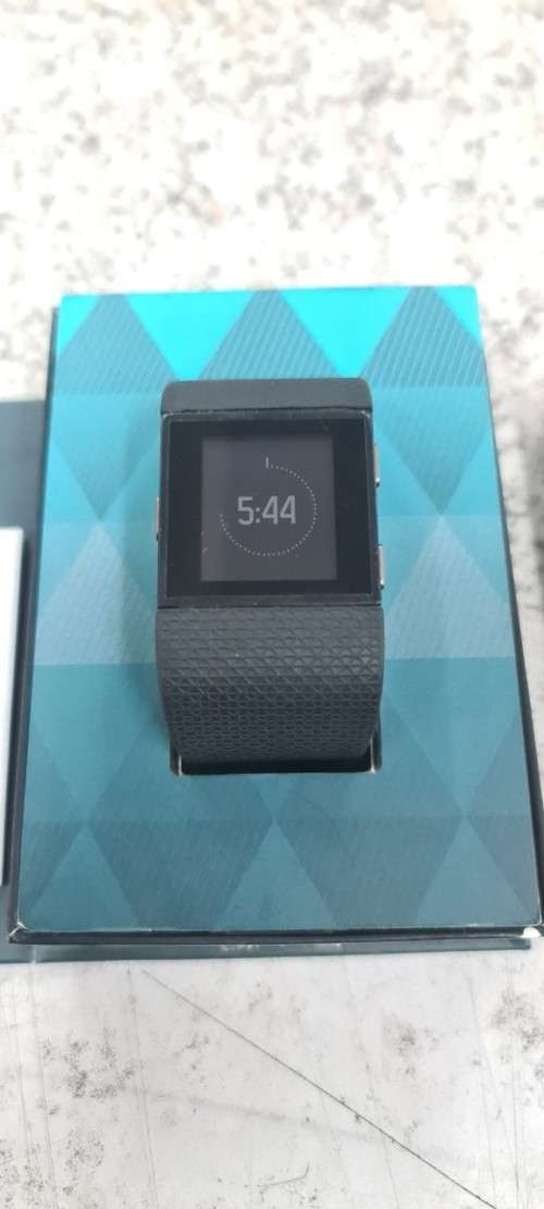 FITBIT SURGE SMART WATCH