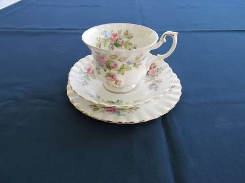 Royal Albert Moss Rose Trio's, a set of two trio's.