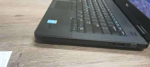DELL LATITUDE E5440  i7-4600U 16GB RAM 500GB HDD  14` LED  2GB NVIDIA