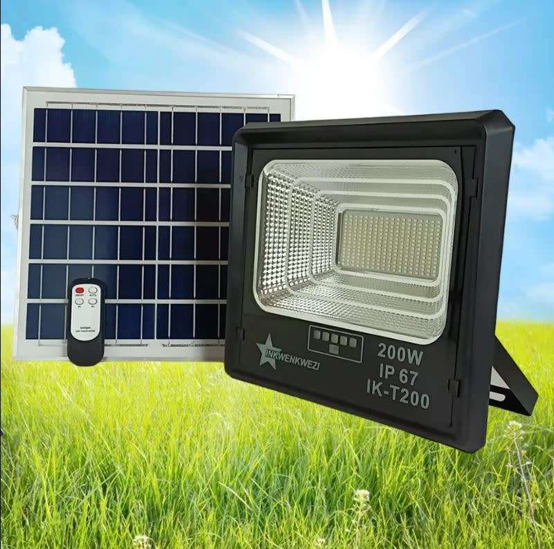 200W IK-T200 Rechargeable IP67 Solar Flood