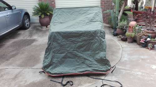 Howling Moon Roof top tent