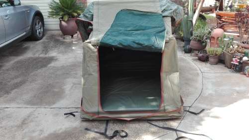 Howling Moon Roof top tent