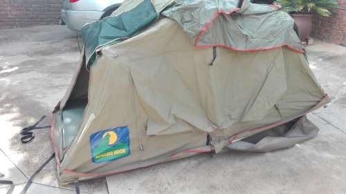 Howling Moon Roof top tent
