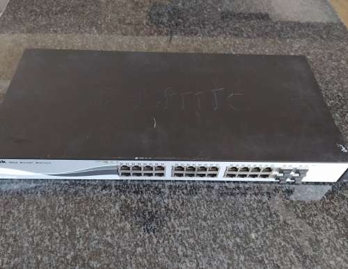 D-Link web smart switch 24port gigabit +4sfp ports DGS-1210-28
