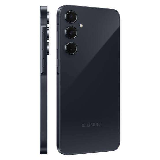 Amazing New Samsung A55 - with Cover!!